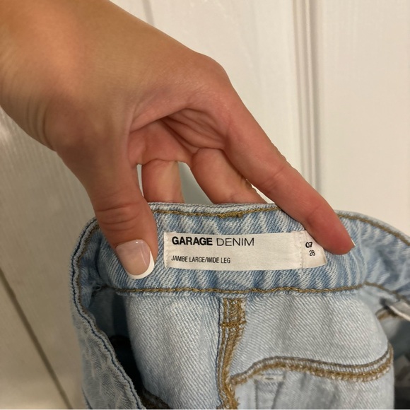 Garage Wide Leg Lightwash Jeans - Picture 4 of 10